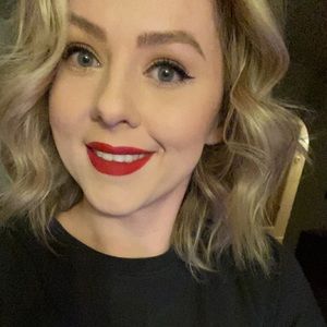 Meet your Posher, Jenna